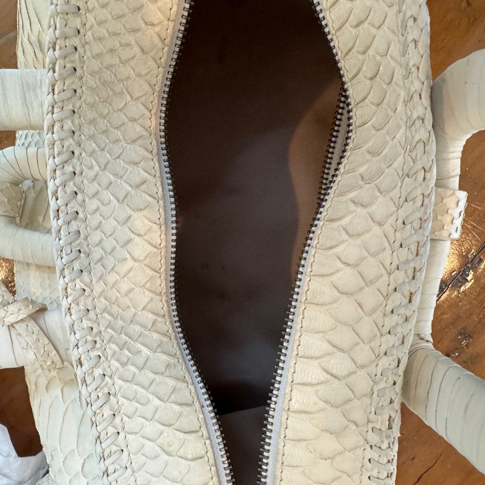 Calvin Klein Collection Large White Python Designer  Handbag - Picture 8 of 13